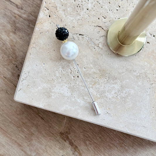 The Pavé & Pearl Lapel Pin