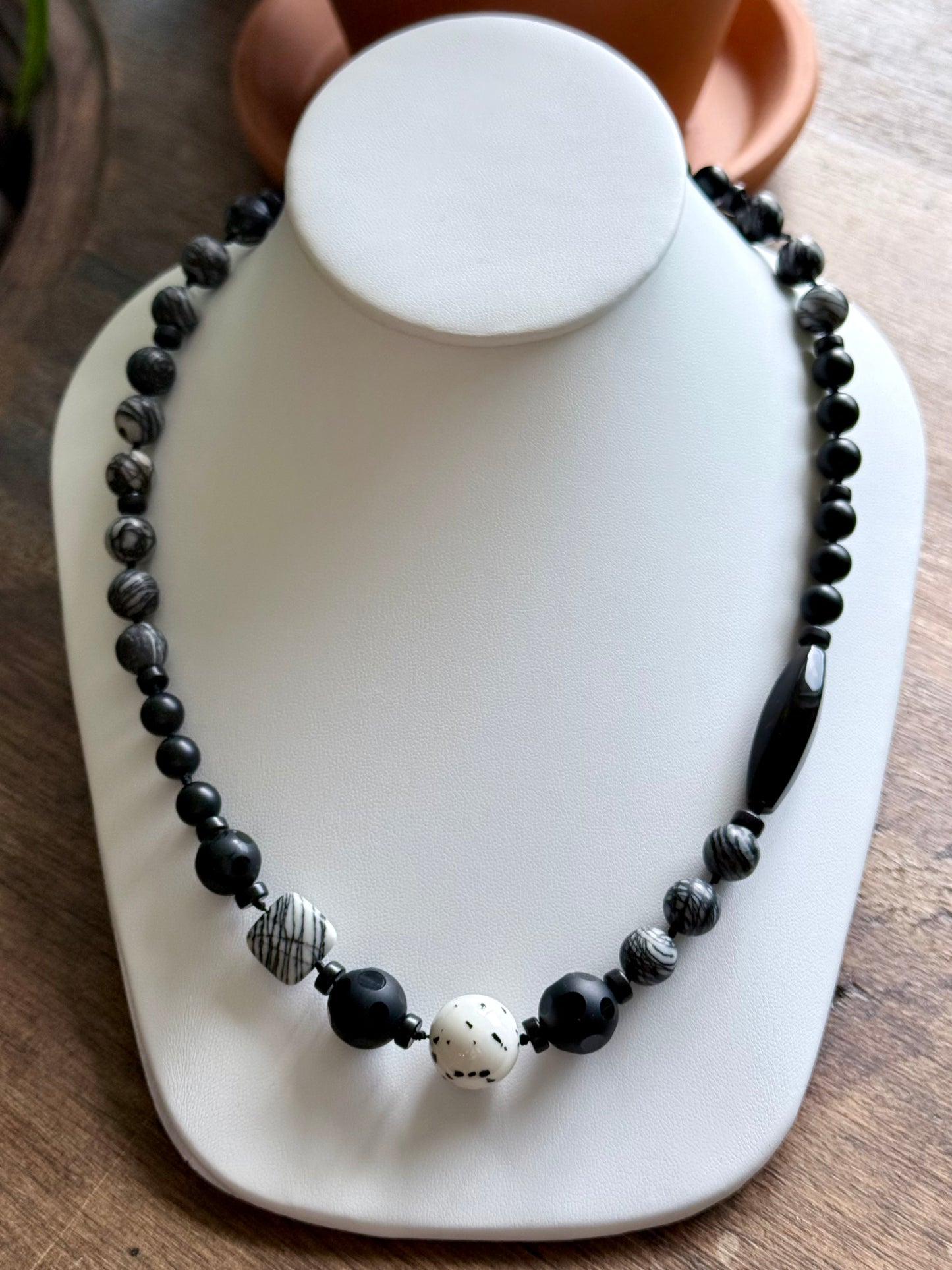 The Noir Agate & Onyx Hand Knotted Necklace