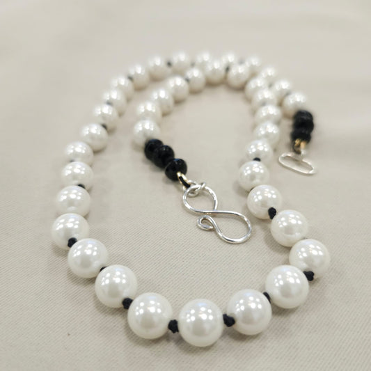 Black and White Necklace