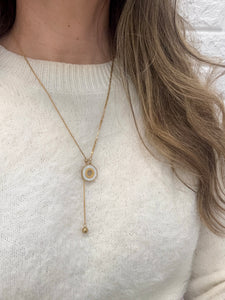 Elegant Gold Necklace