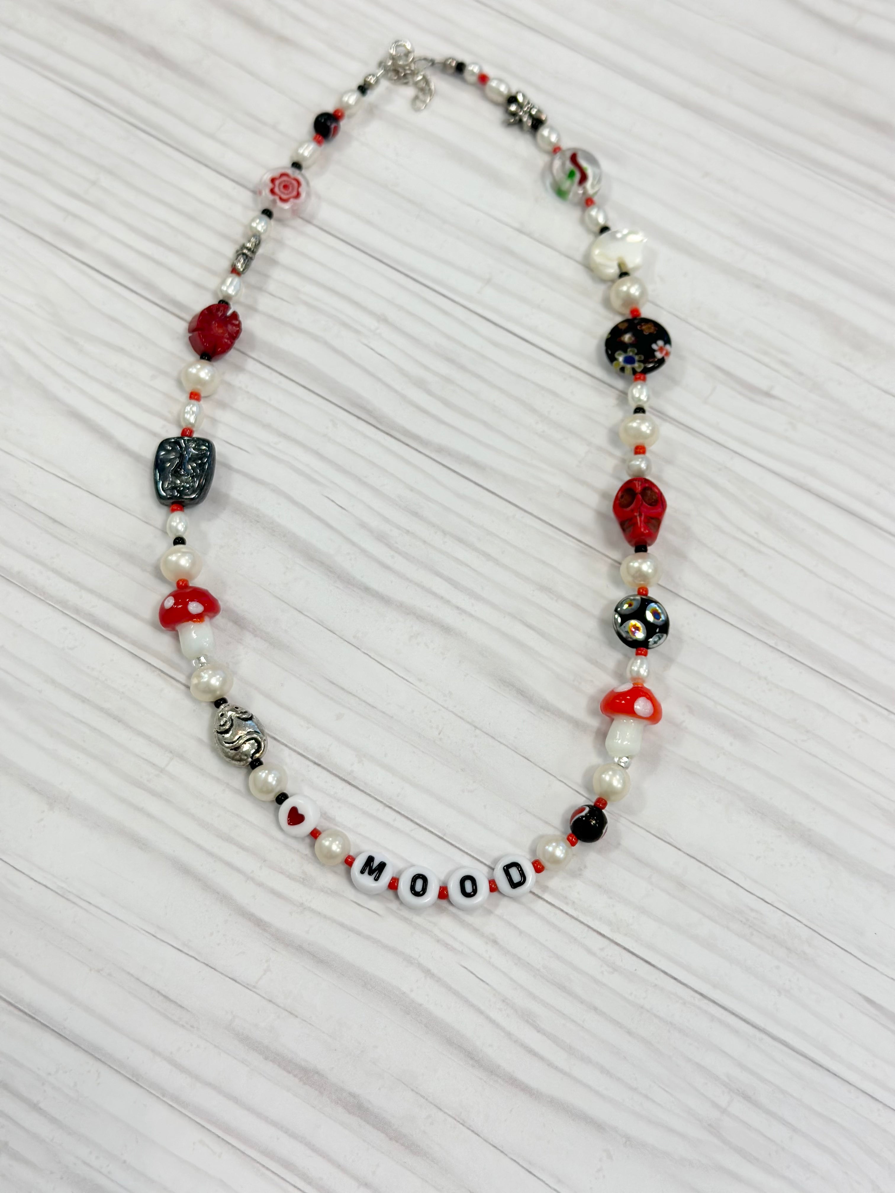 Mood Pearls Necklace