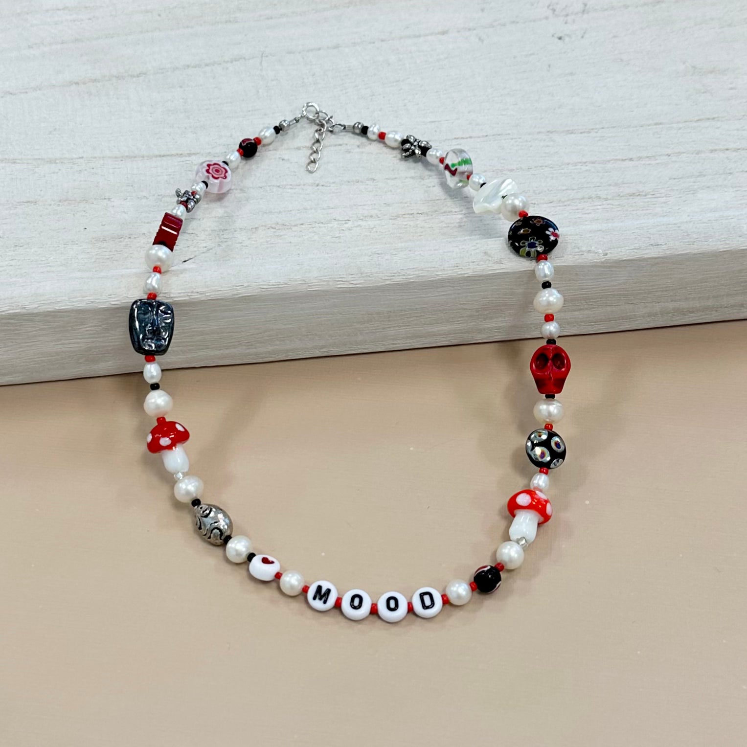 Mood Pearls Necklace