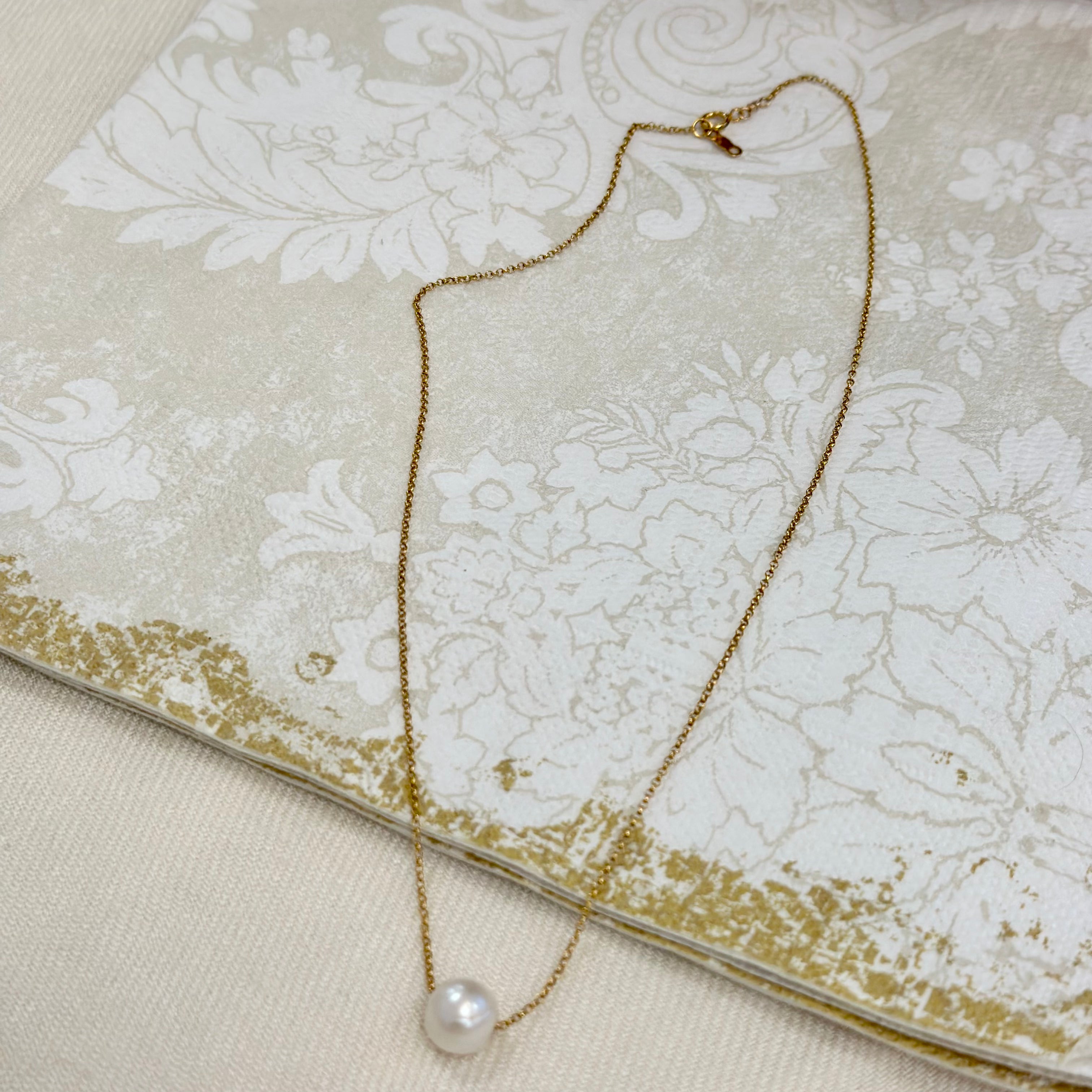 Floating Pearl Necklace